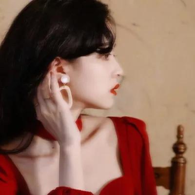 今天敢持刀闯中国使馆，明天呢？